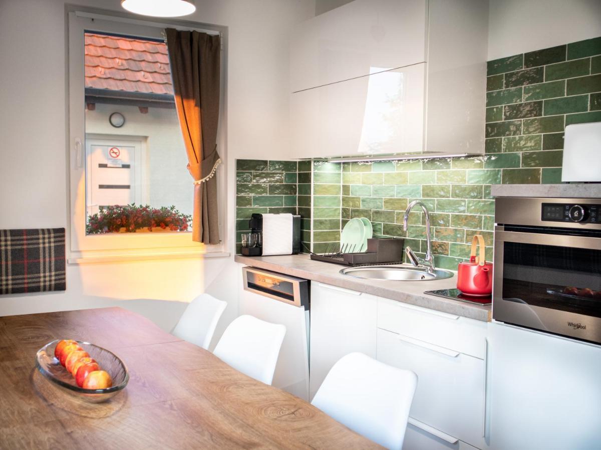 Ugo Apartman Halaszi Bagian luar foto