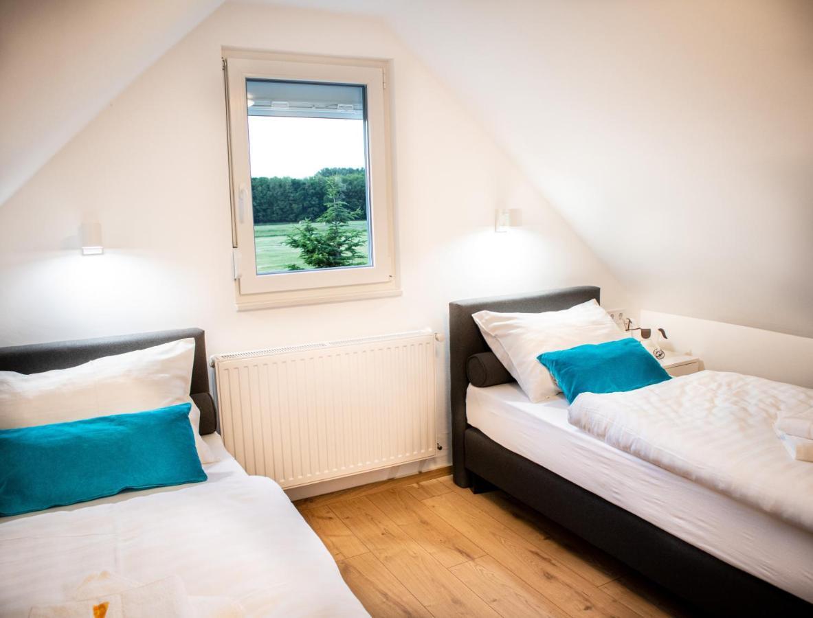 Ugo Apartman Halaszi Bagian luar foto