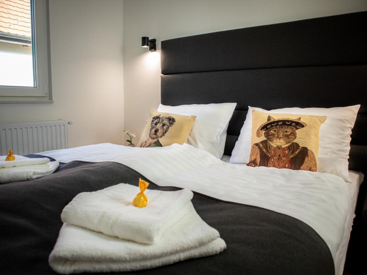 Ugo Apartman Halaszi Bagian luar foto