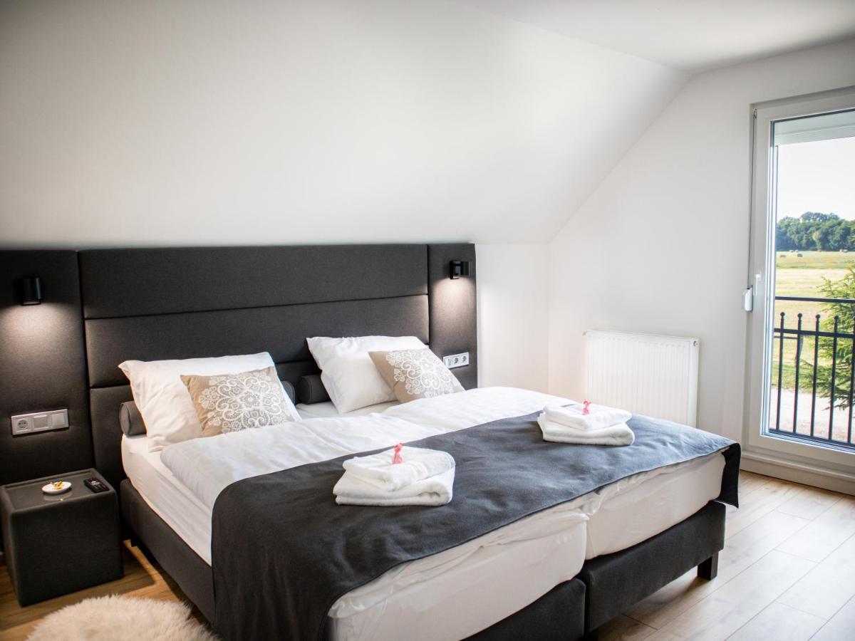 Ugo Apartman Halaszi Bagian luar foto