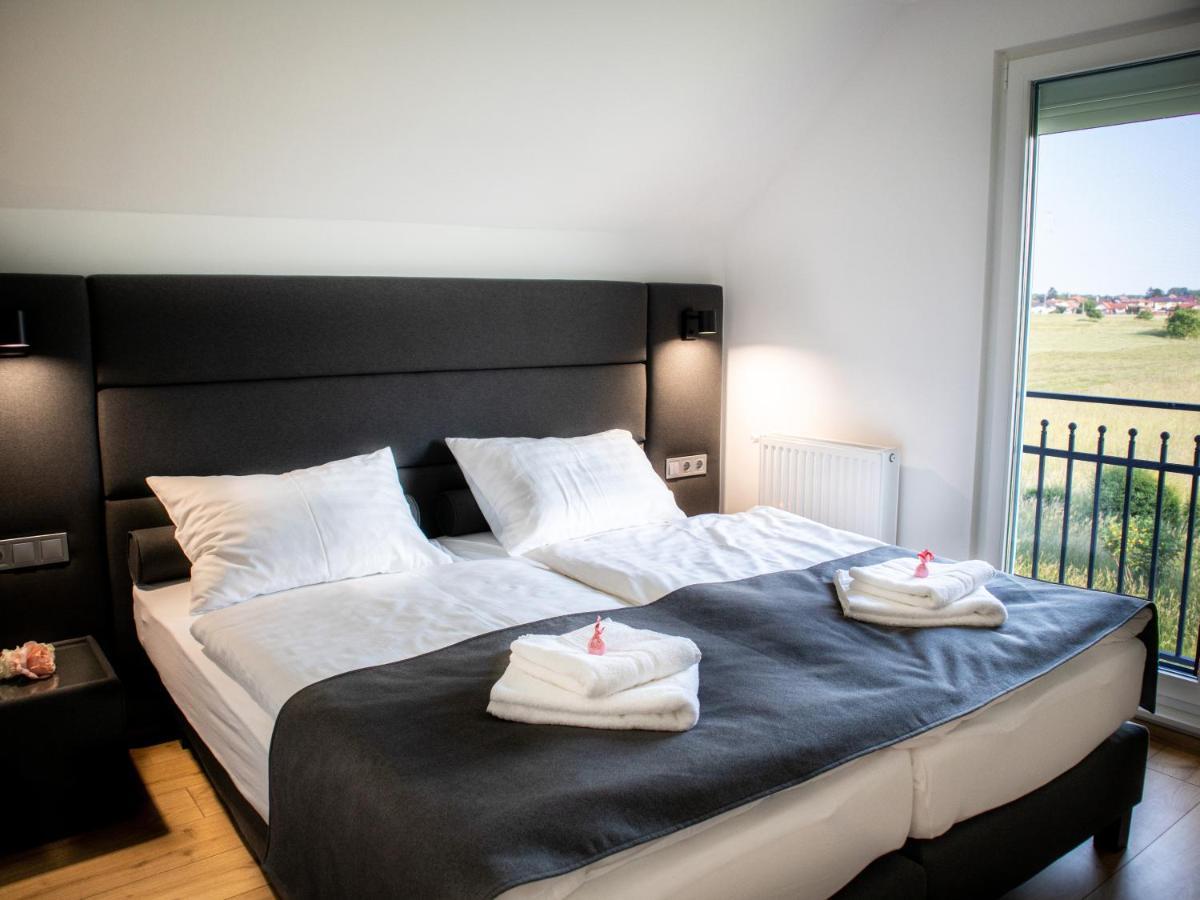 Ugo Apartman Halaszi Bagian luar foto
