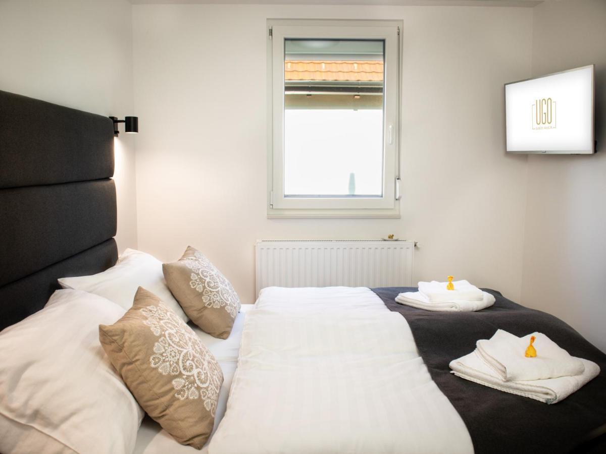 Ugo Apartman Halaszi Bagian luar foto