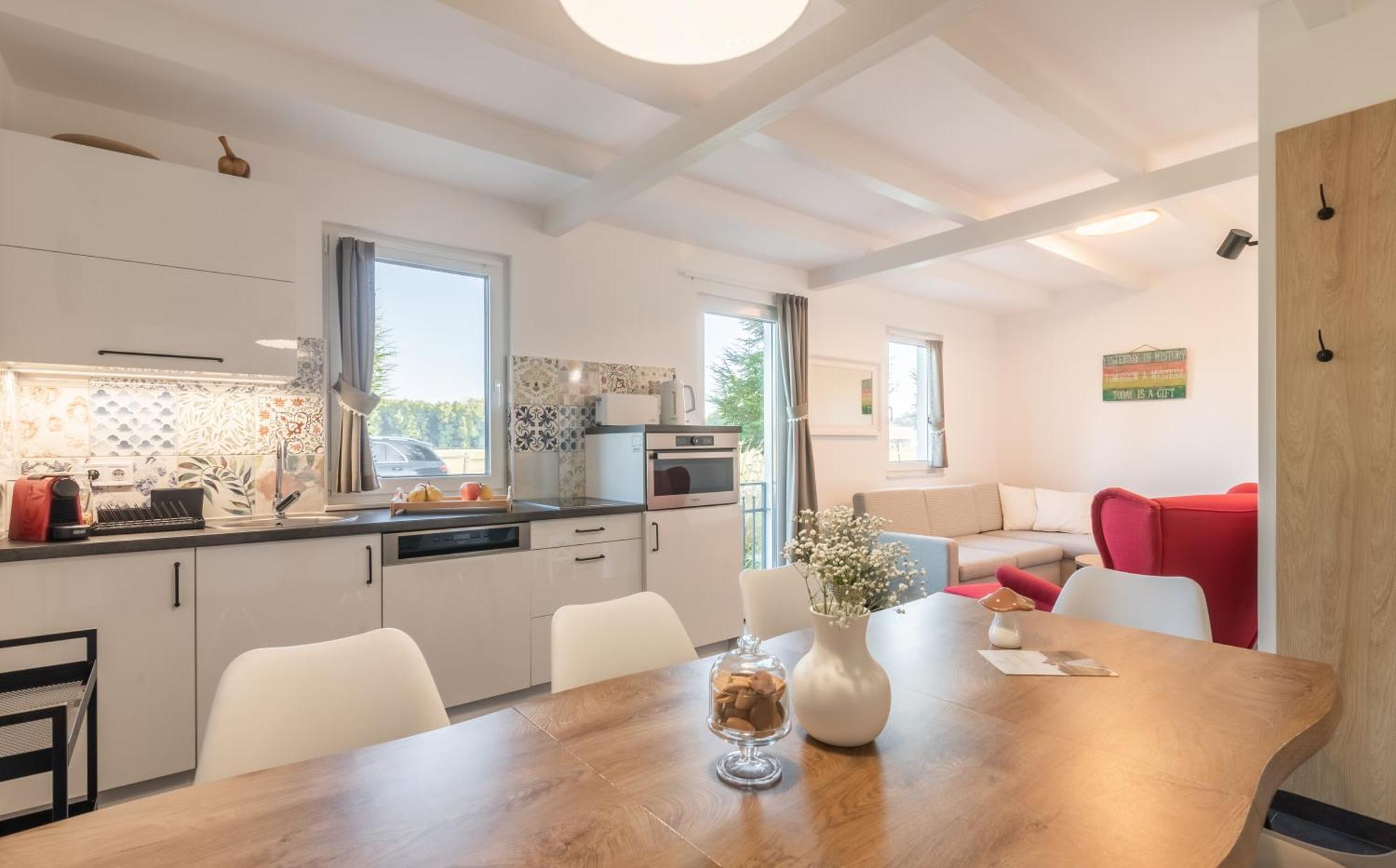 Ugo Apartman Halaszi Bagian luar foto