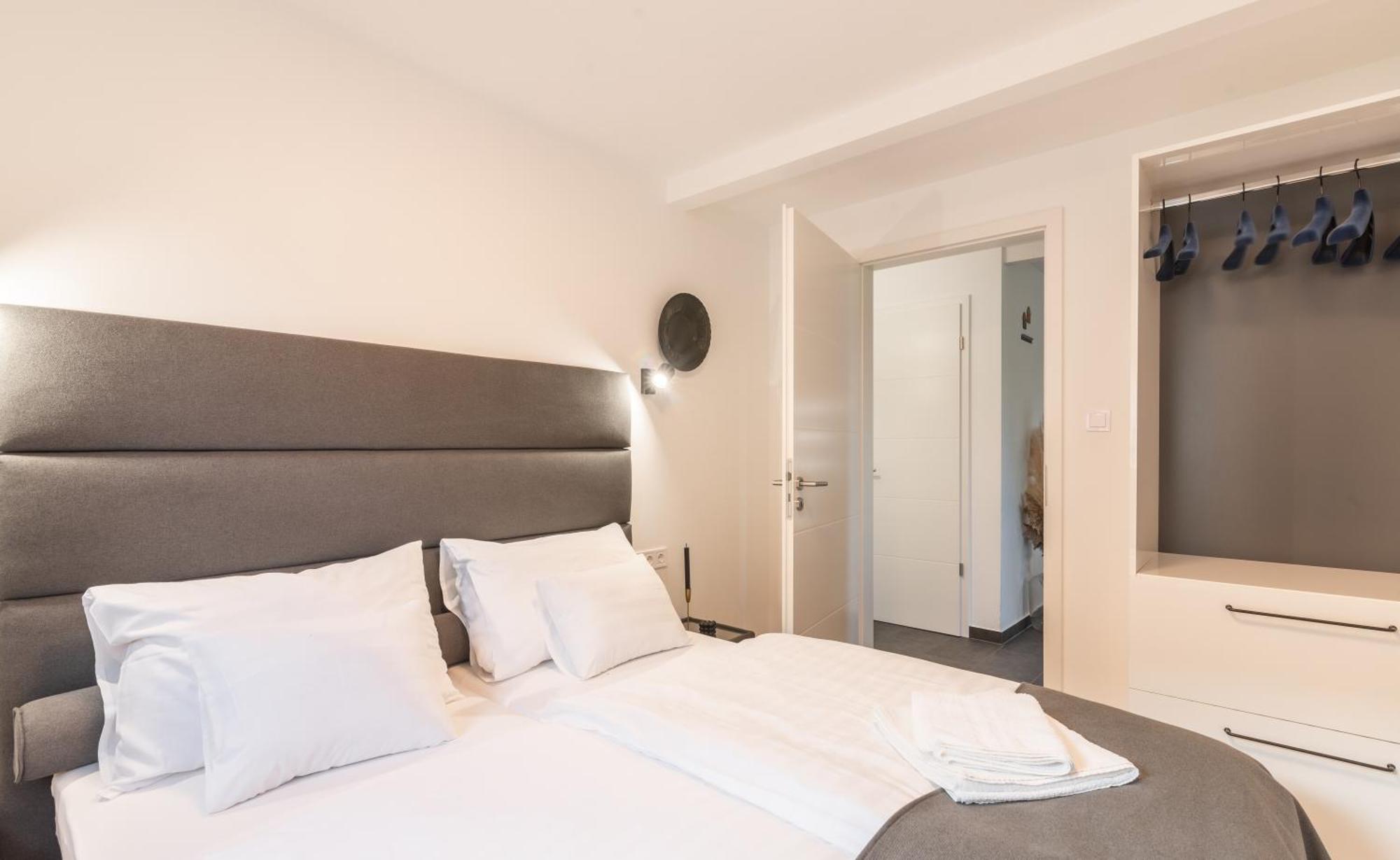 Ugo Apartman Halaszi Bagian luar foto