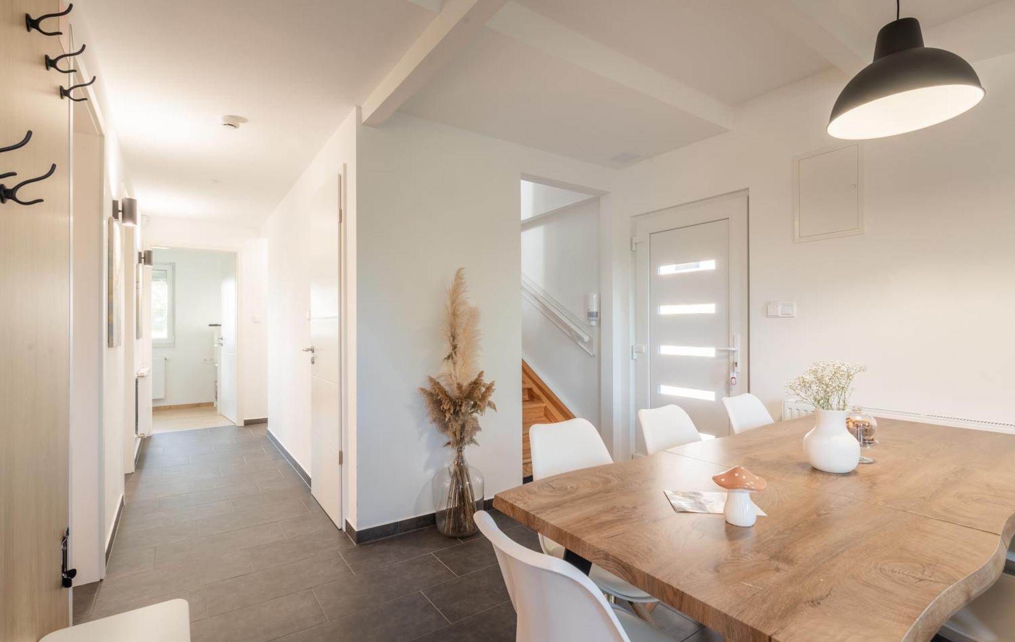 Ugo Apartman Halaszi Bagian luar foto